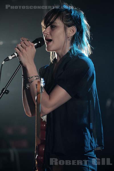 WARPAINT - 2011-05-26 - PARIS - Le Bataclan - 